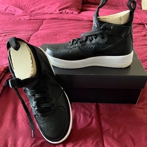 Nike Air Force 1 Ultraforce Mid